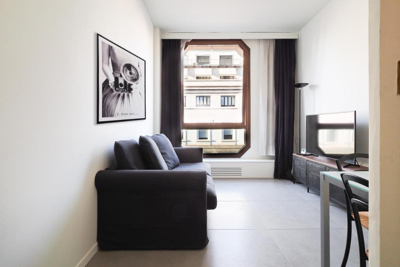 Duomo Luxury Apartment - One Bed Milano Dış mekan fotoğraf